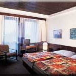 hotel-globus-room1